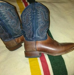 ARIAT -mens cowboy boot size 11EE
